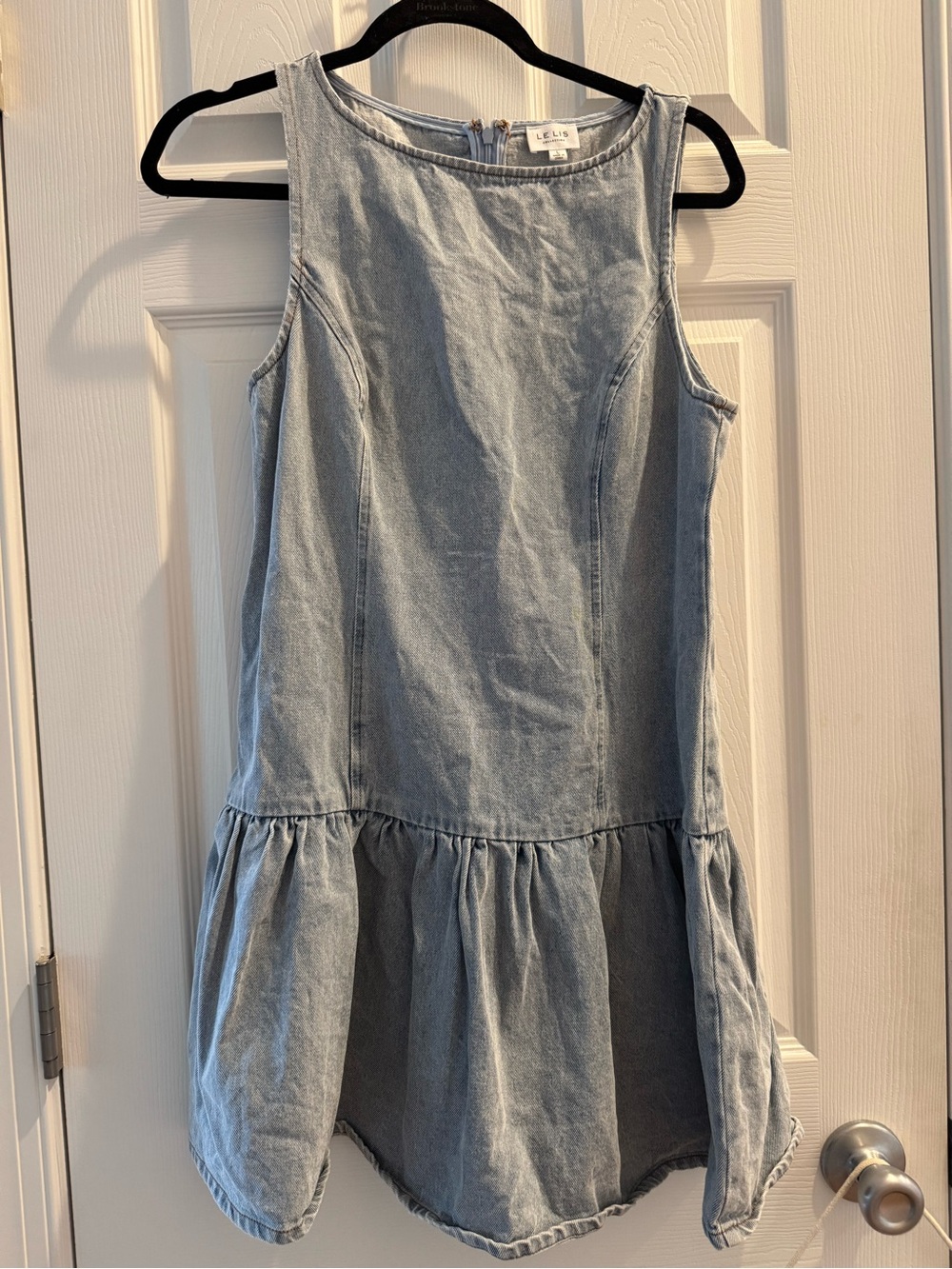 Le Lis Light Wash Denim Sleeveless Drop-Waist Mini Dress - Picture 8 of 11